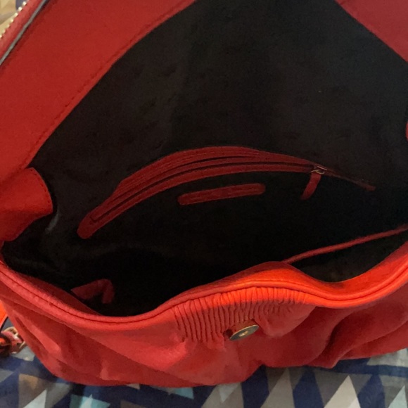 Juicy couture coral purse. Used but with lots of life left in good condition. - Picture 3 of 6